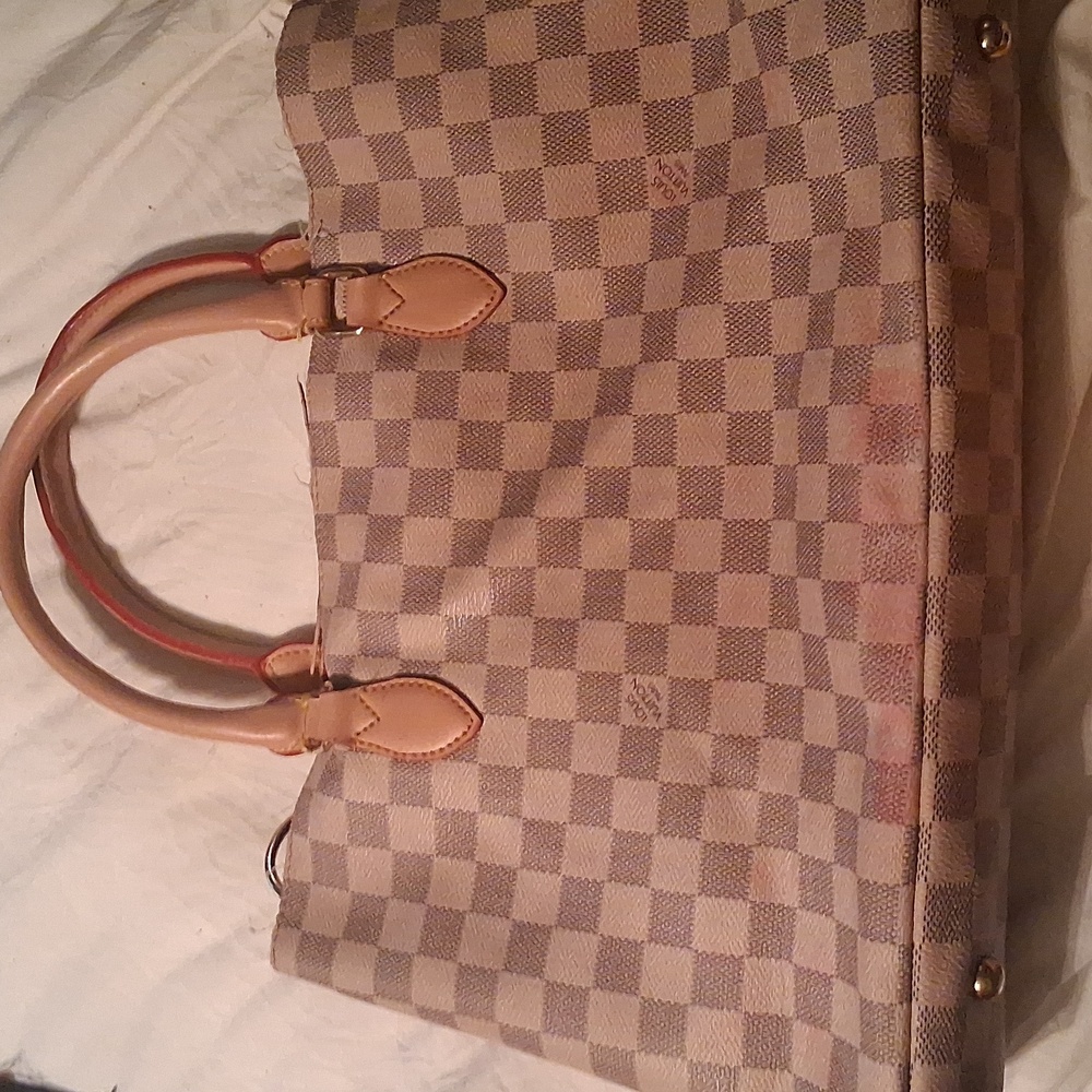 Louis Vuitton Checkered Beige Tote Bag - Picture 2 of 16
